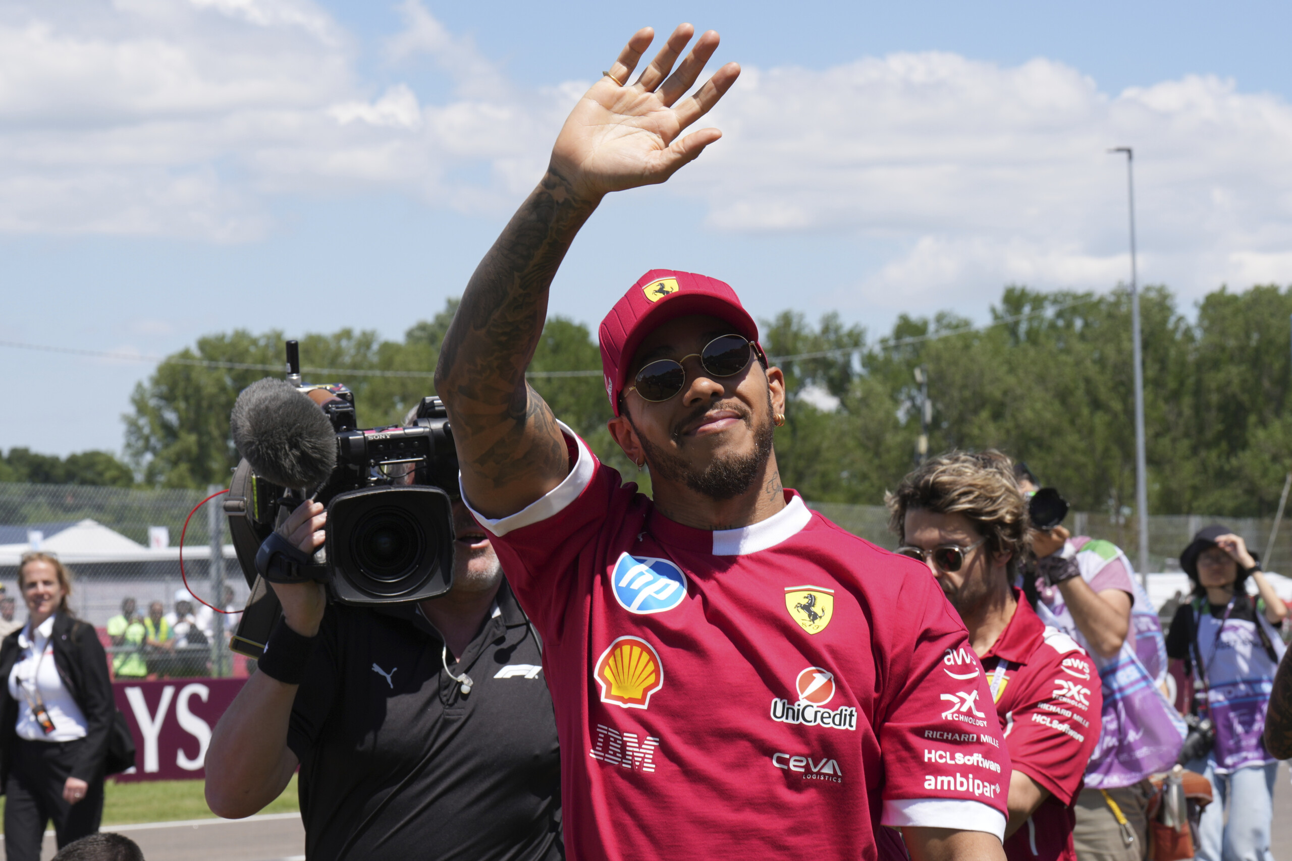 f1 hamilton je suis impatient et enthousiaste a lidee de piloter une ferrari a monte carlo scaled