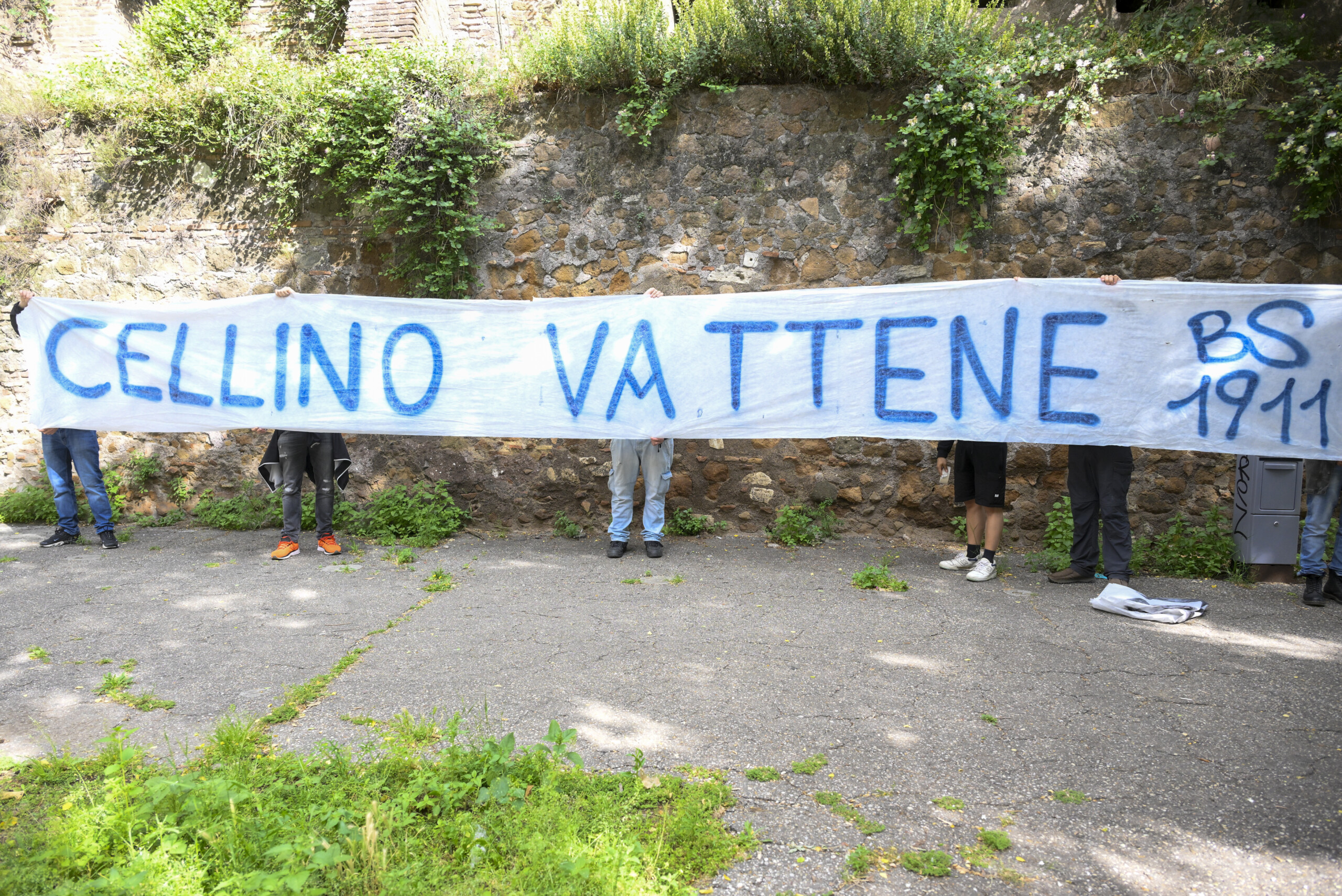 football les supporters de brescia devant le tribunal de la figc cellino va ten scaled