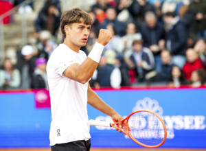 atp 500 hambourg cobolli en finale il bat etcheverry en trois sets
