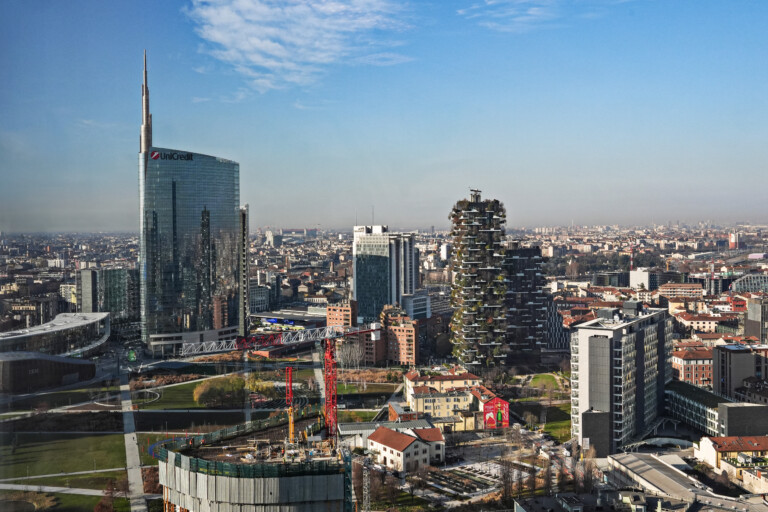 banques unicredit la suspension de la consob donne le temps devaluer loffre