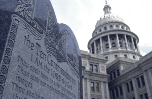 etats unis le texas sapprete a rendre obligatoire laffichage des dix commandements dans les ecoles