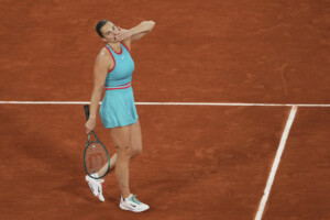 roland garros victoires dentree pour sabalenka et svitolina