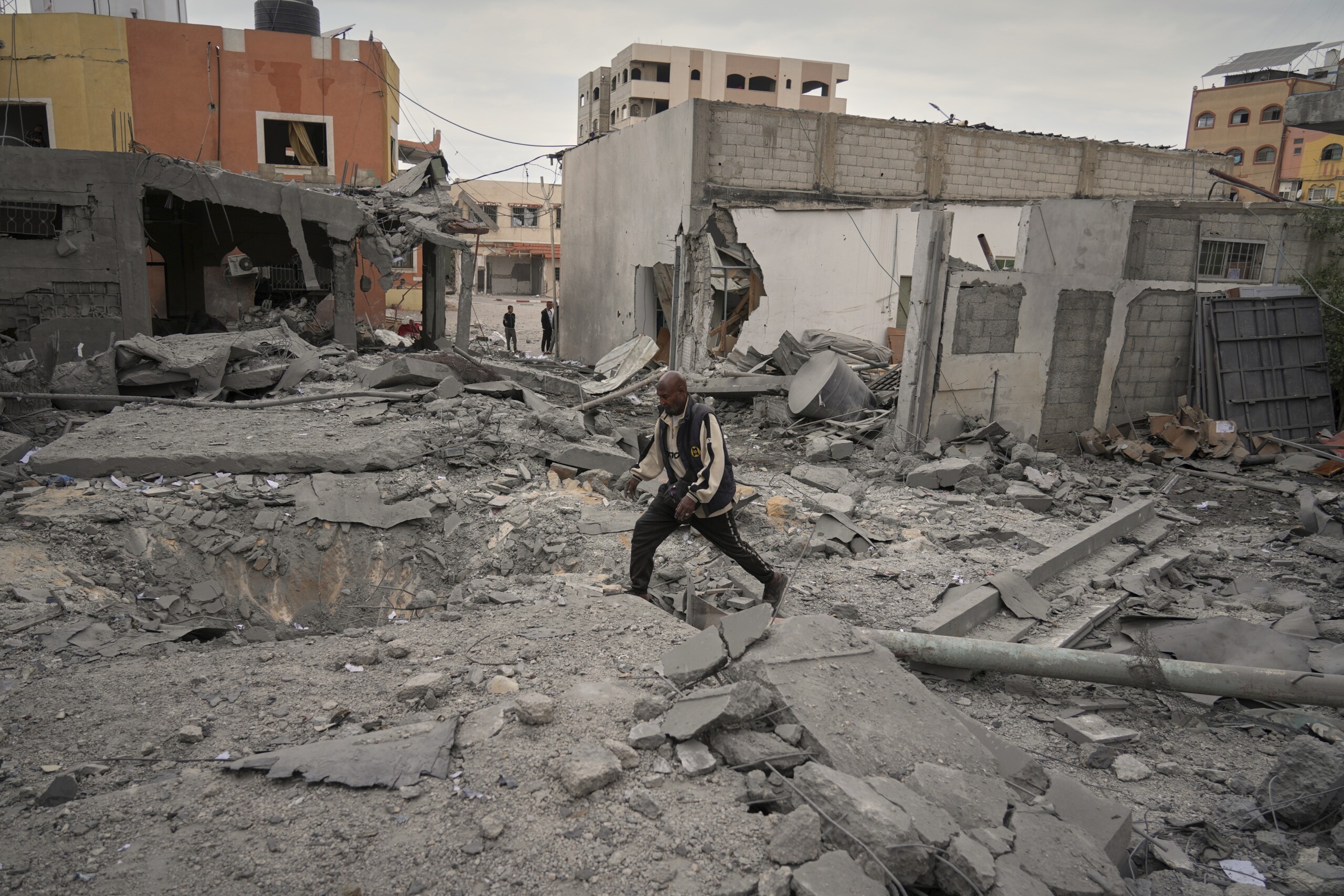 moyen orient le bilan seleve a au moins 40 morts a gaza lors dun raid israelien scaled