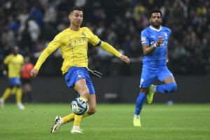 football ronaldo vers un depart dal nassr ce chapitre est termine