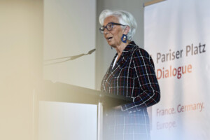bce dement les rumeurs de depart lagarde determinee a accomplir son mandat