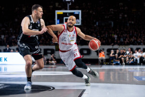 basket playoffs de serie a milan simpose a bologne 85 66 et egalise la serie