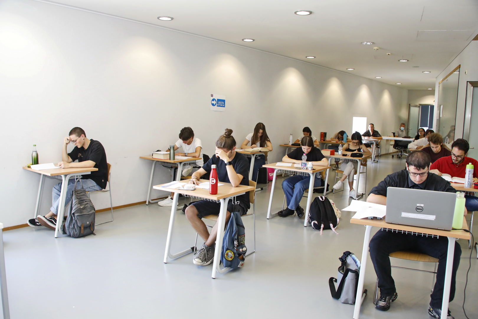 baccalaureat les jurys dexamen sont en ligne plus de 500 000 eleves concernes