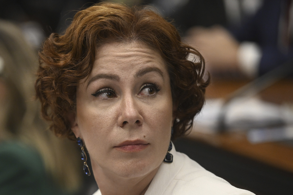 bresil la deputee zambelli est arrivee en italie elle est recherchee par interpol