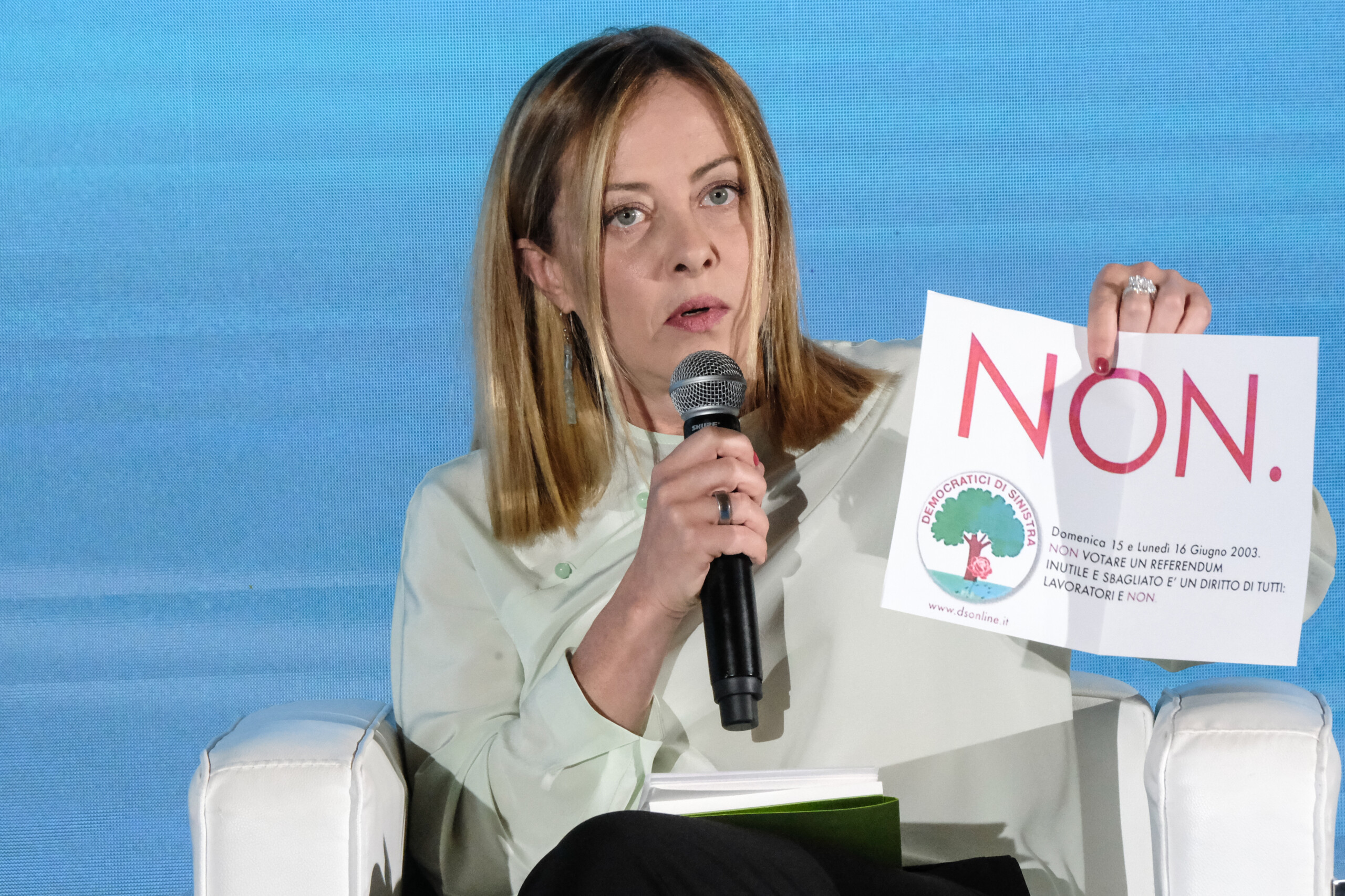 referendum meloni jirai au bureau de vote par respect mais je ne les soutiens pas scaled