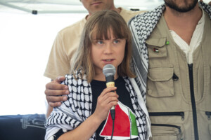 moyen orient greta thunberg a quitte israel en vol vers la suede