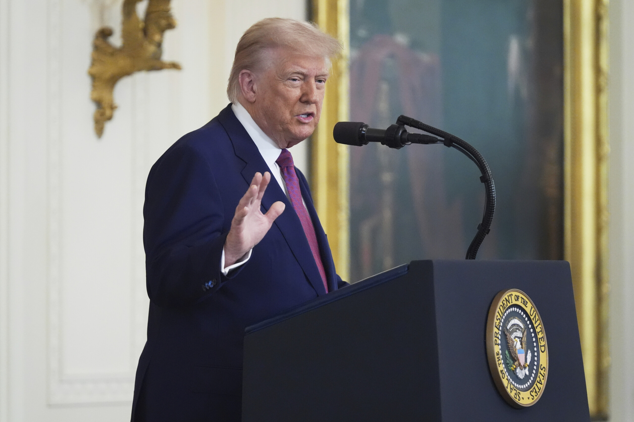 etats unis trump abroge les reglementations sur les vehicules electriques en californie scaled