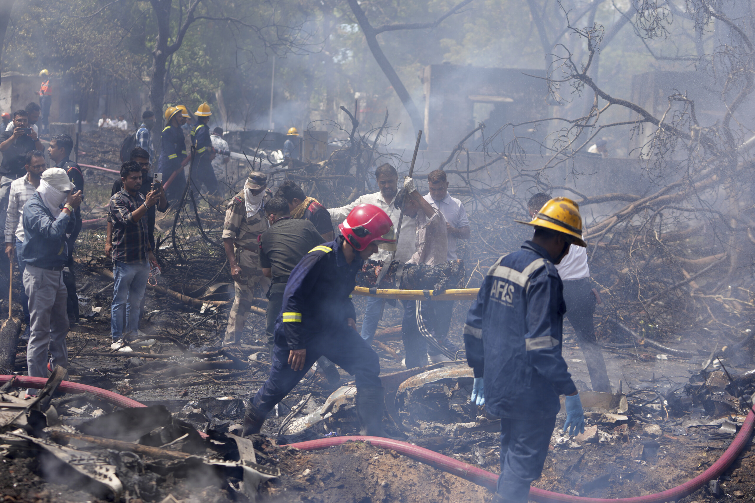 inde police plus de 200 corps recuperes sur le site de laccident scaled