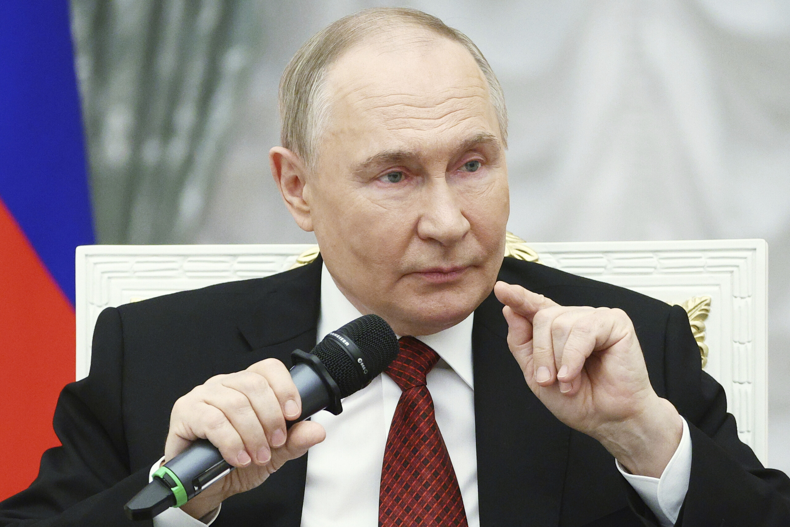 iran poutine la russie condamne les actions disrael et souhaite contribuer a la desescalade scaled