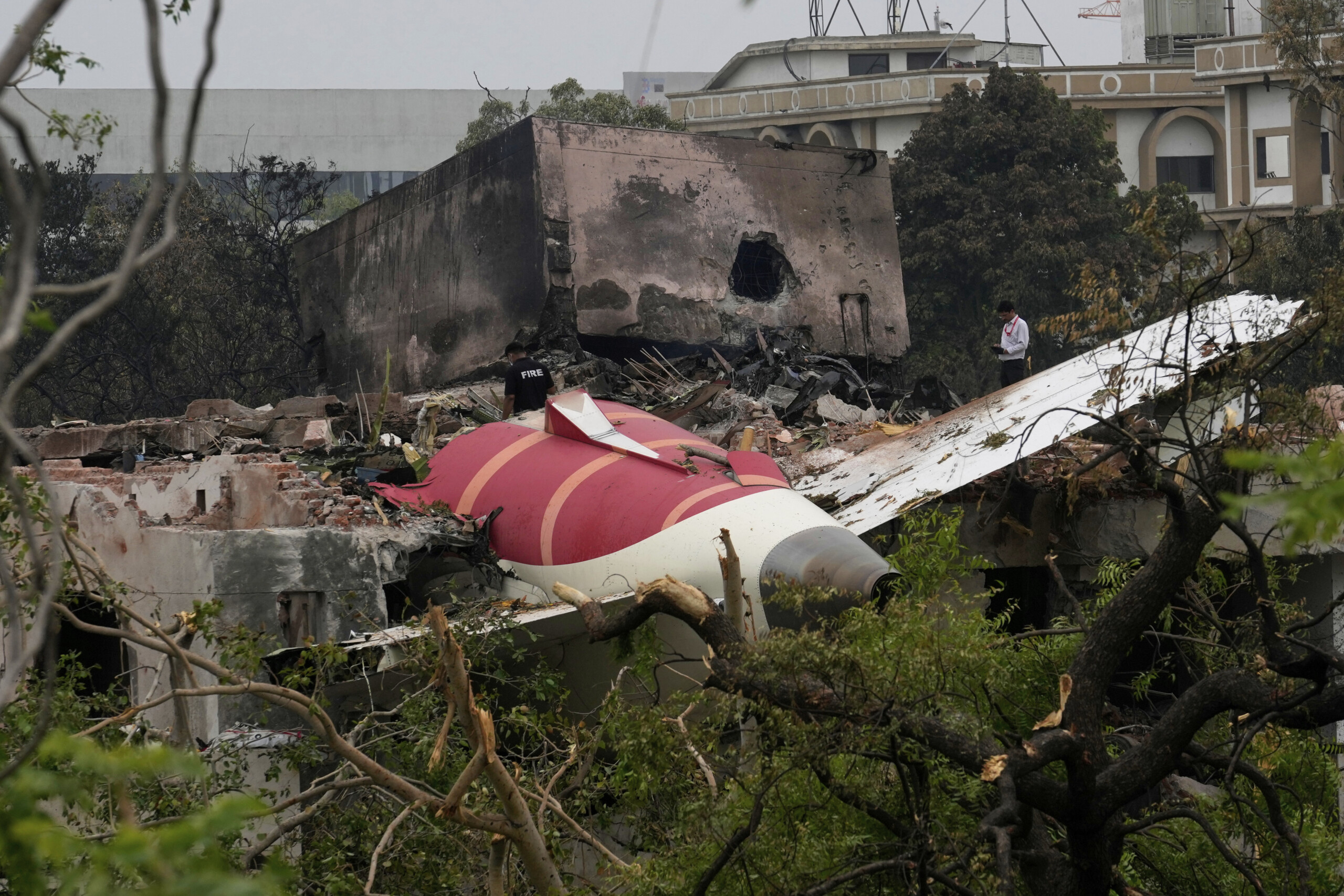 inde le bilan de la catastrophe aerienne seleve a 270 morts les recherches se poursuivent scaled