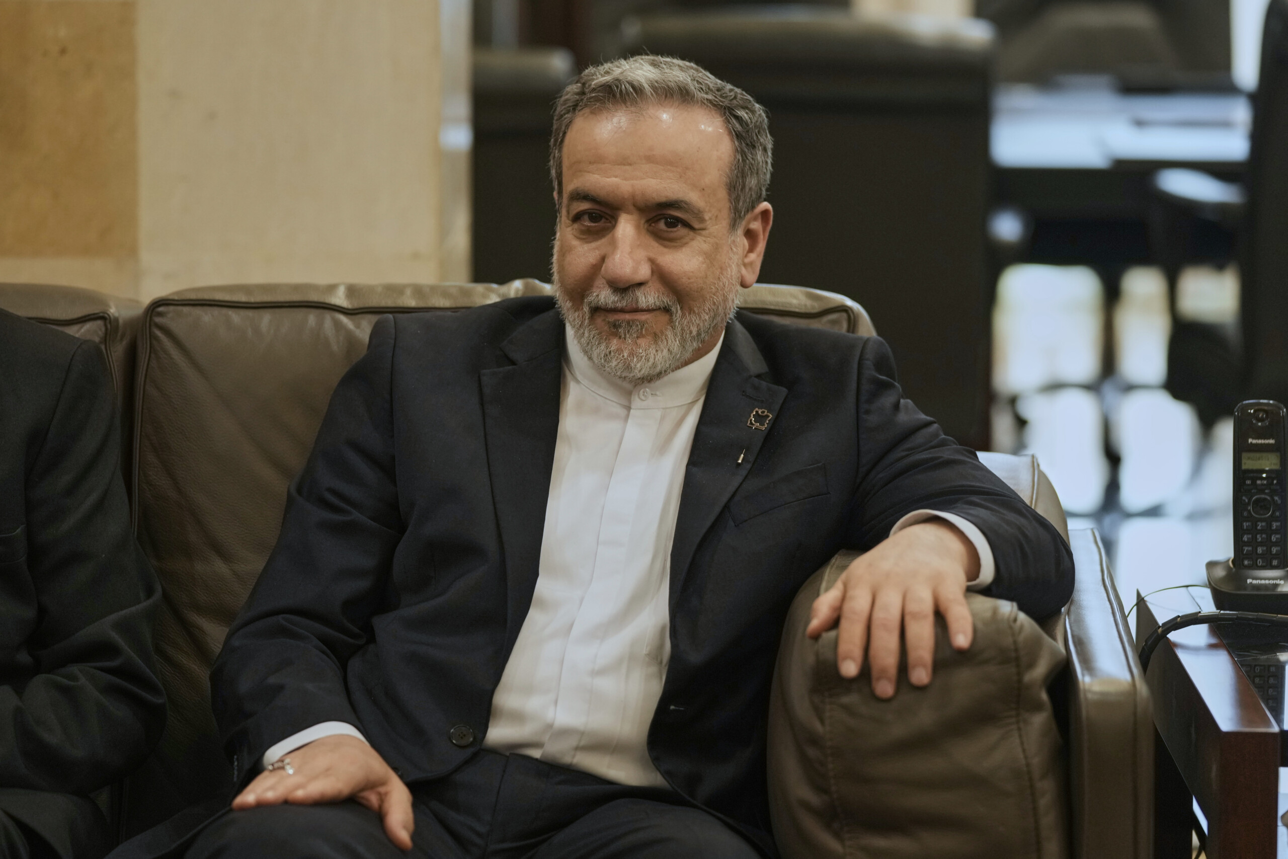 iran araghchi les pourparlers avec les etats unis sont injustifiables apres les attaques israeliennes scaled