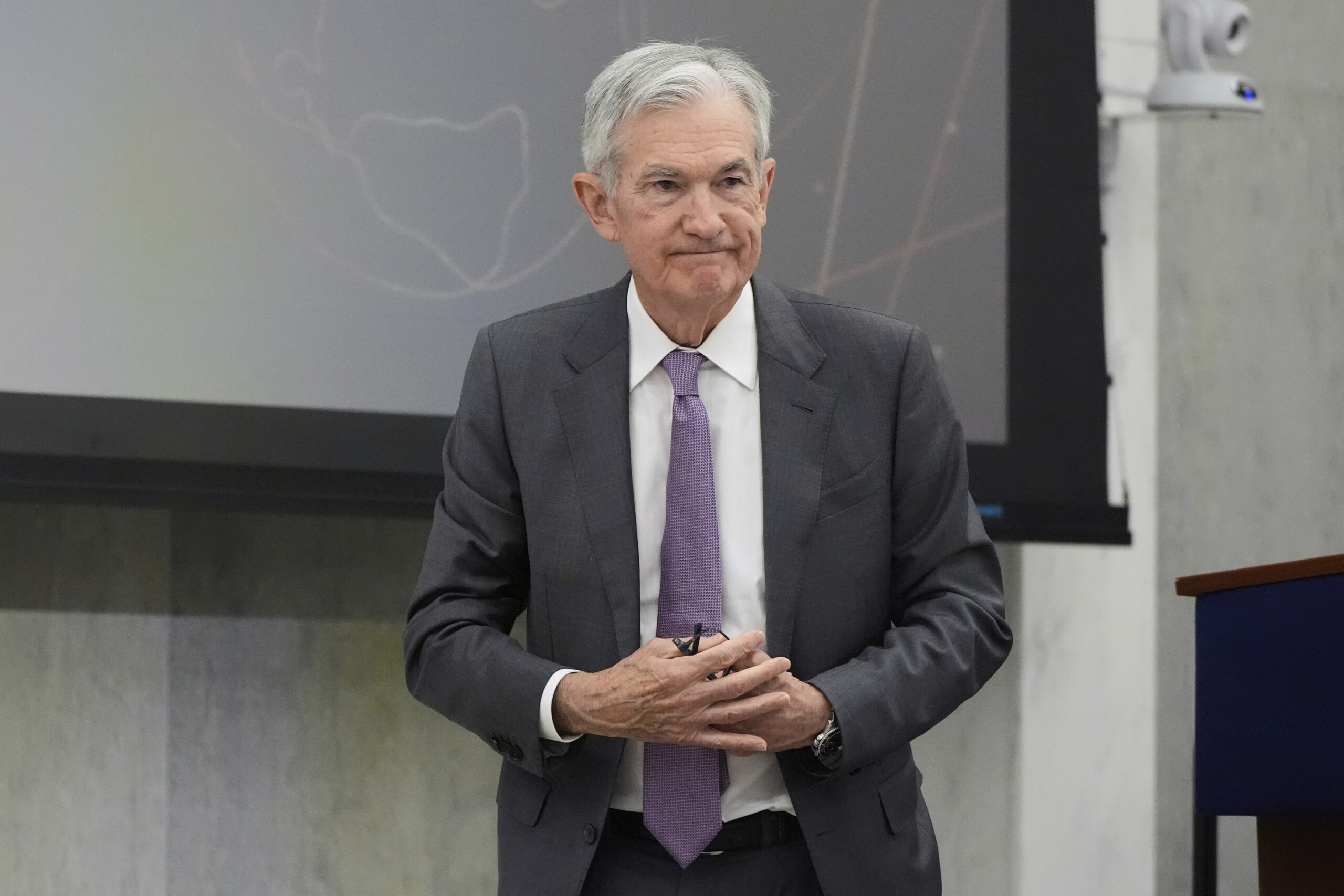 etats unis powell les effets des politiques commerciales et fiscales restent incertains scaled