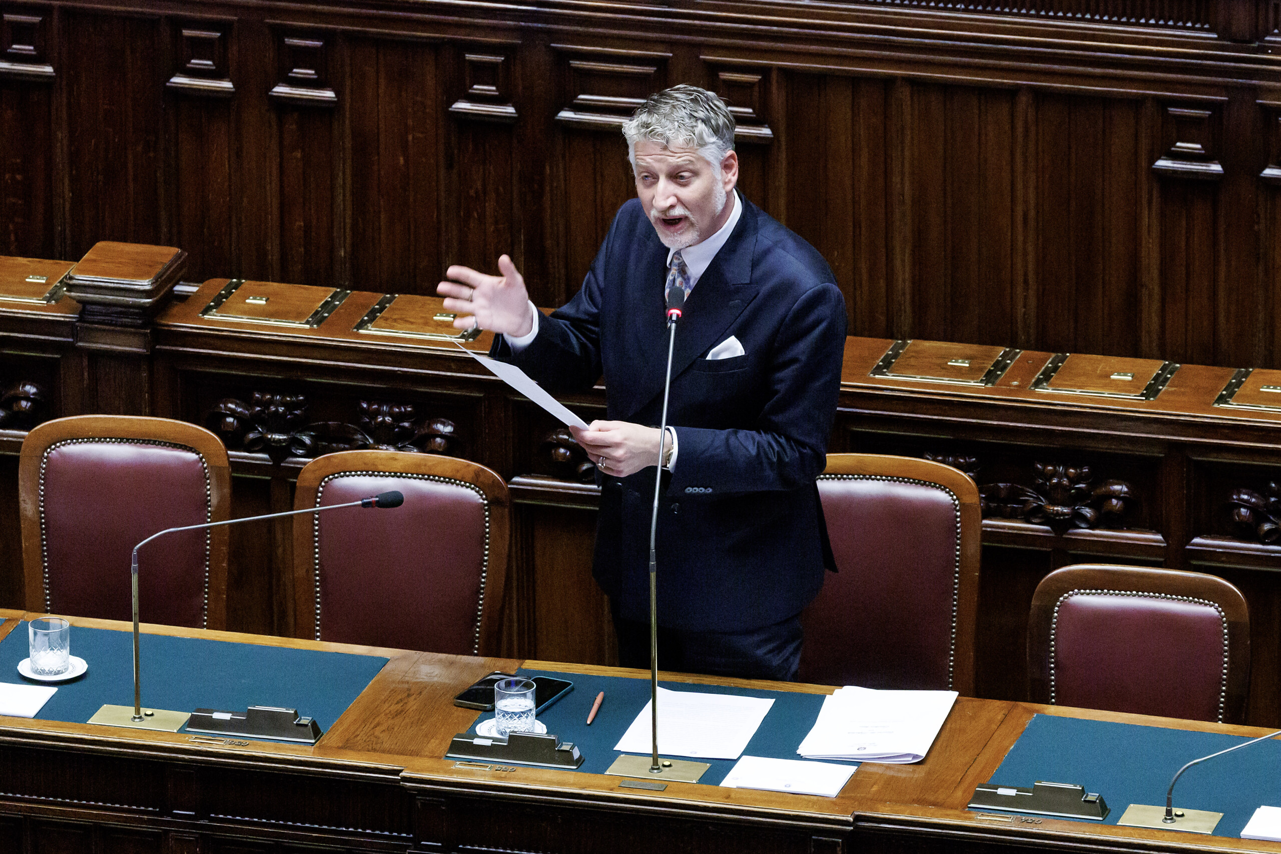 mic giuli la tva sur les oeuvres dart passe de 22 a 5 litalie prend ainsi la tete du classement scaled