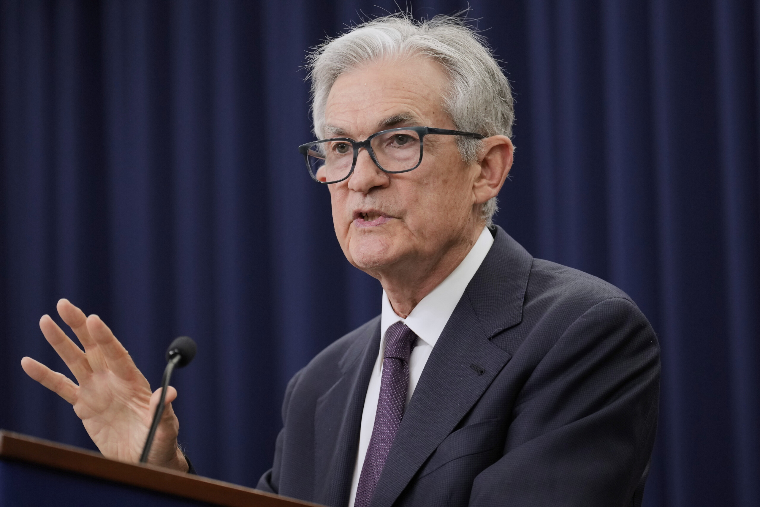 trump powell est stupide et je devrais peut etre le licencier scaled