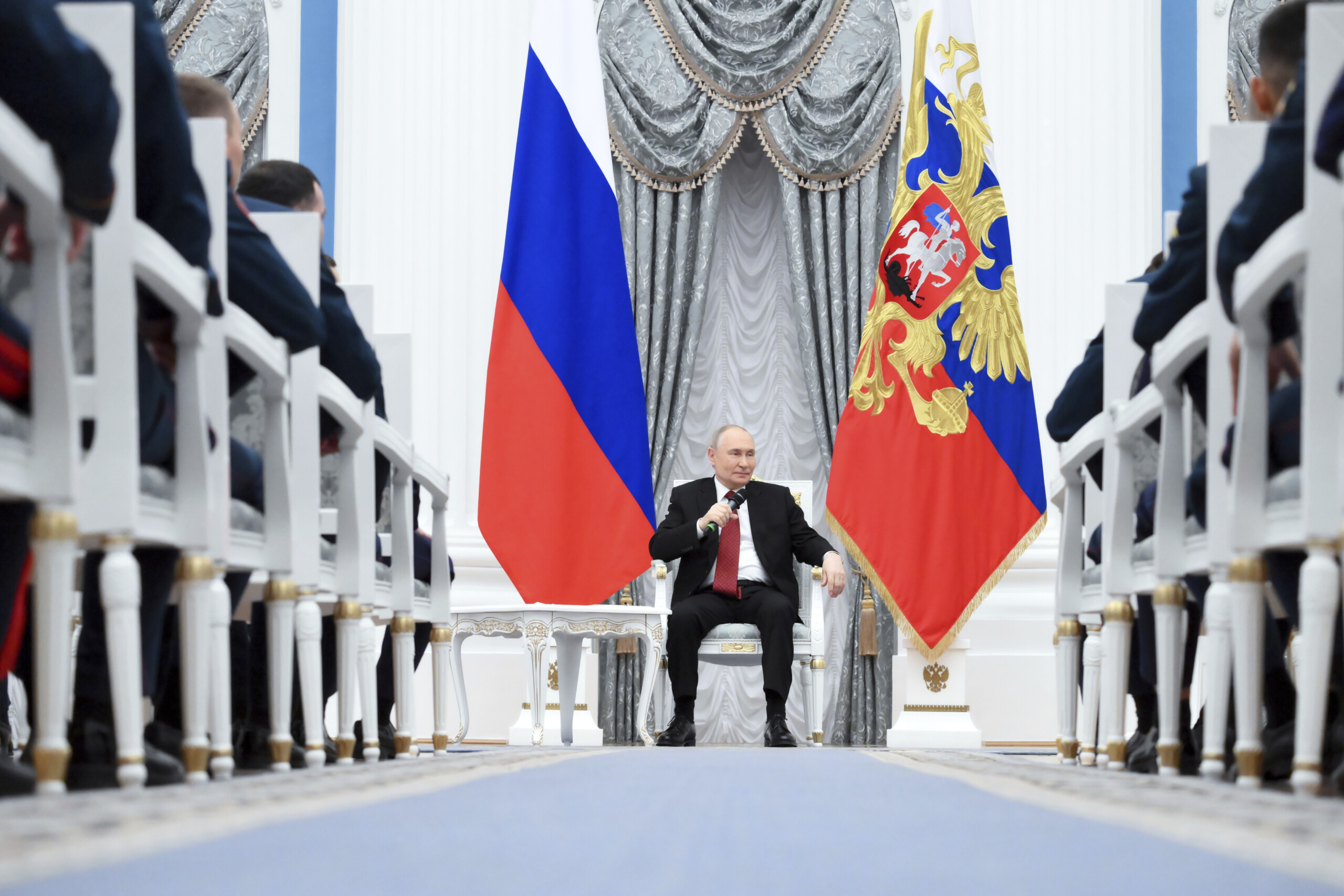 russie etats unis le kremlin confirme que des contacts sont en cours notamment sur liran scaled