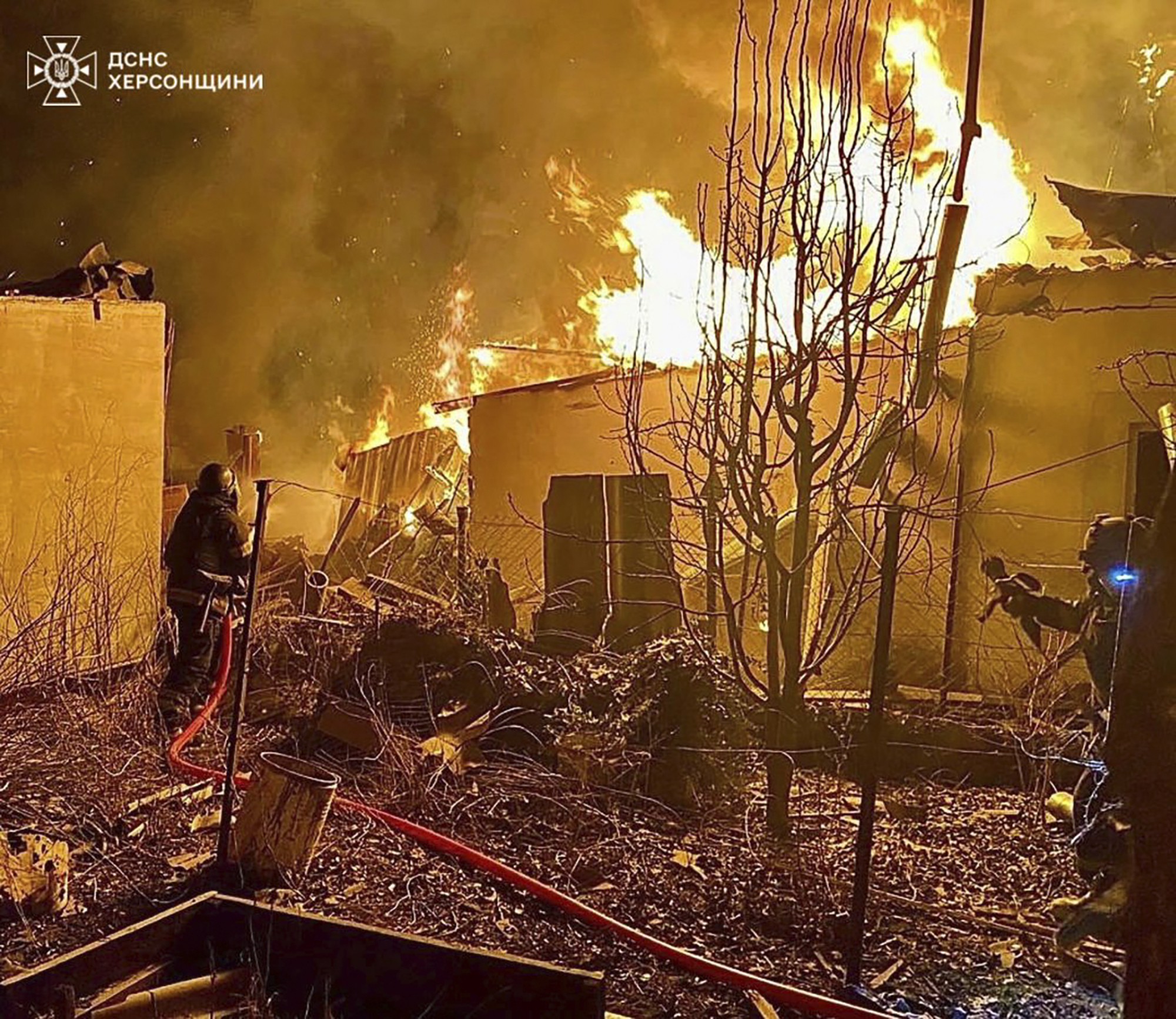 ukraine 2 morts dans des attaques russes dans la region de kherson