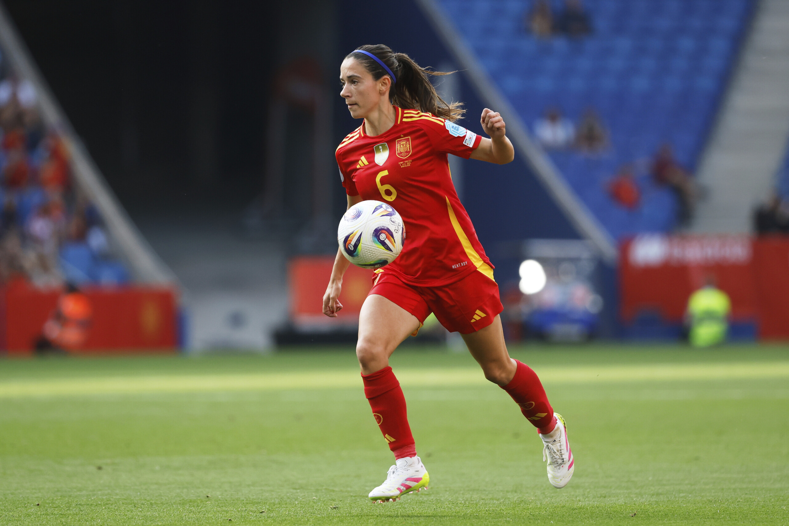 football feminin la star espagnole bonmati hospitalisee pour une meningite virale scaled