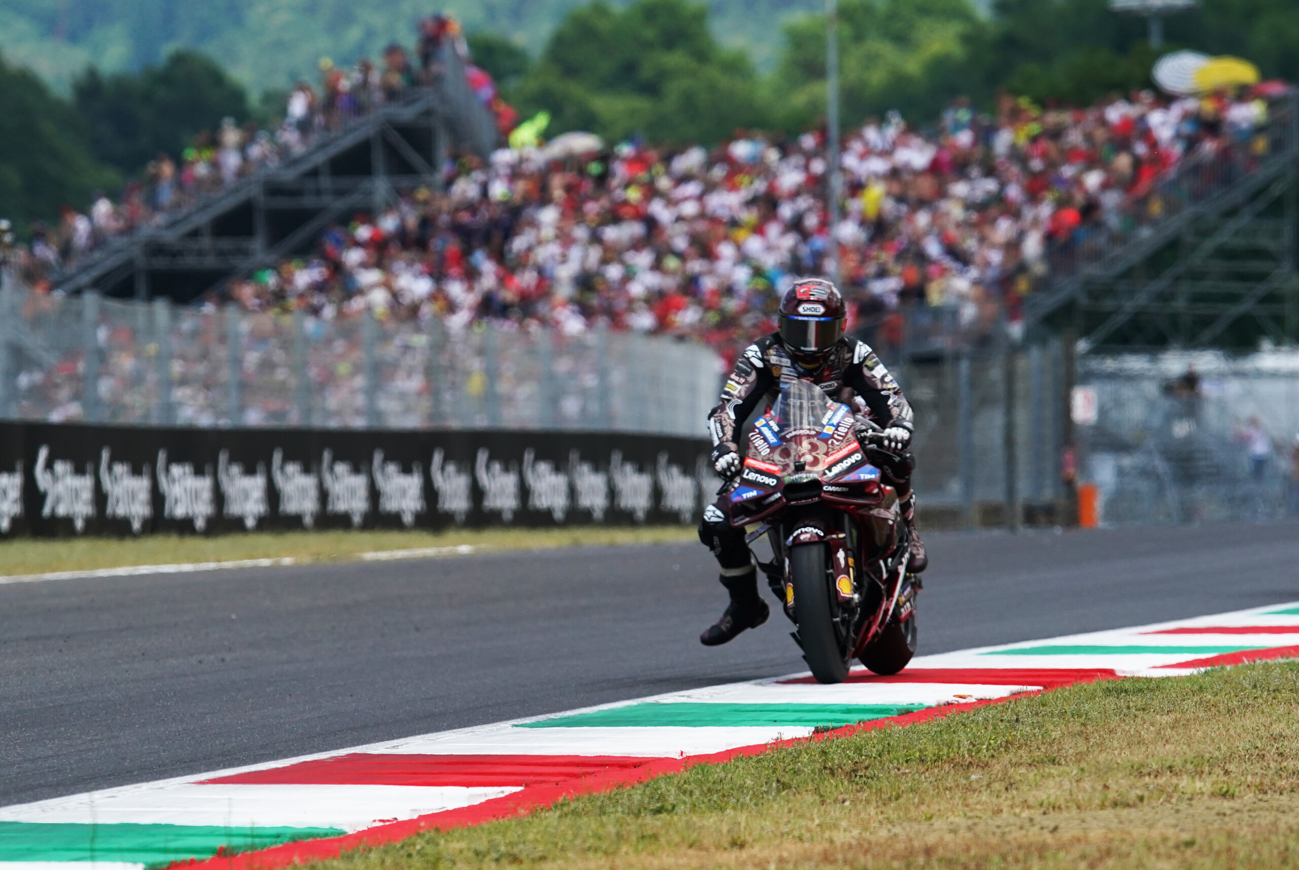 motogp marc marquez remporte la course sprint aux pays bas scaled