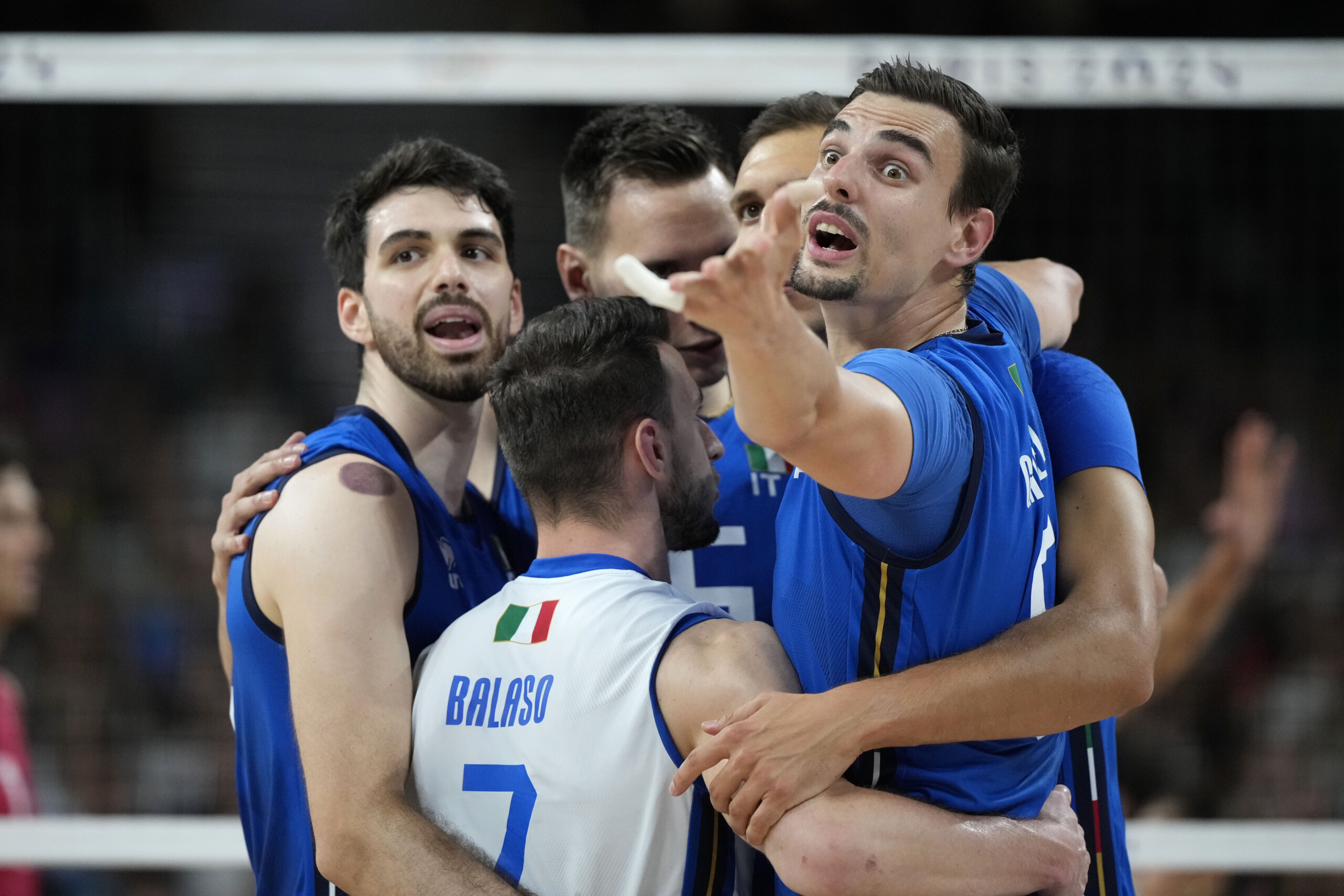volley vnl masculine litalie ecrase les etats unis 3 0 et prend la troisieme place du classement scaled