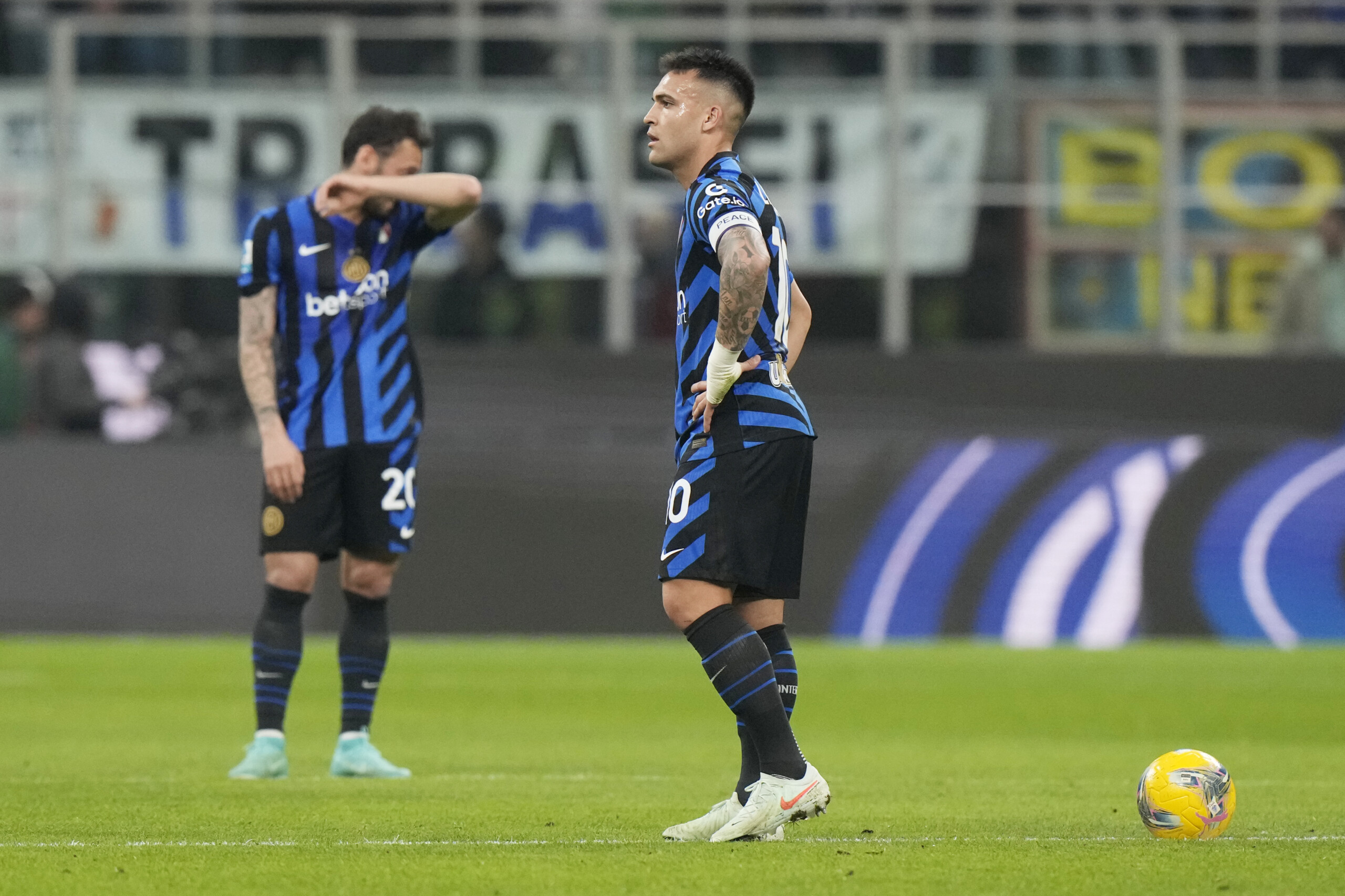 inter calhanoglu repond a lautaro des mots qui divisent je nai jamais cherche dexcuses scaled