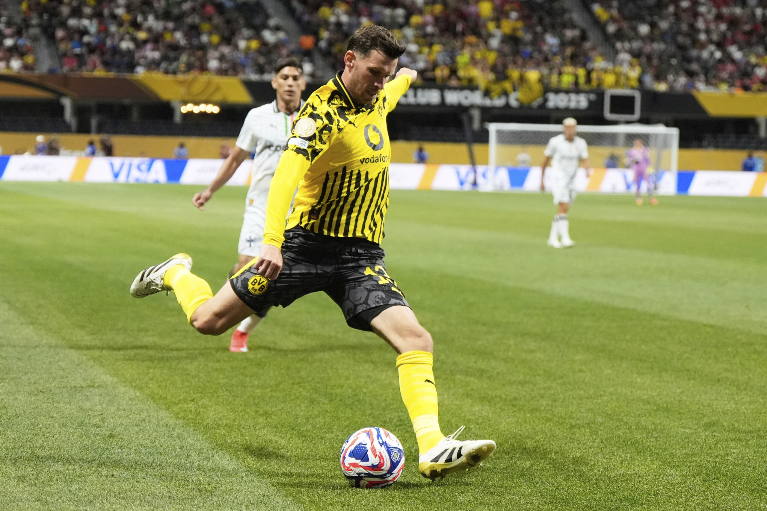 coupe du monde des clubs le borussia dortmund bat monterrey et se qualifie pour les quarts de finale scaled