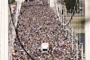 le maire de budapest fier de notre pride mais je ne defierai pas orban