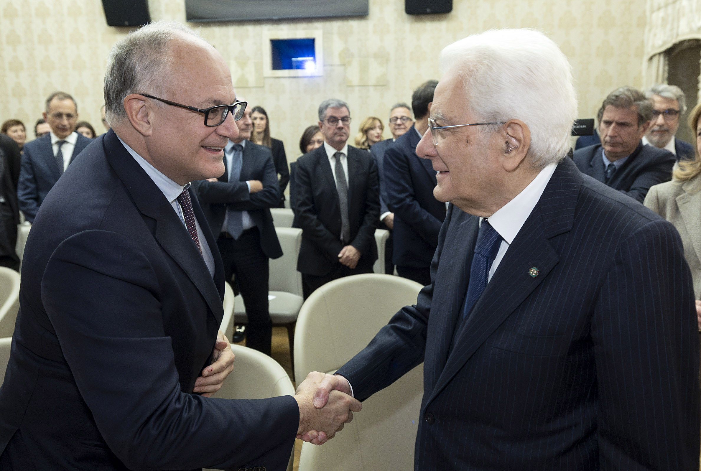 explosion a rome gualtieri appel telephonique de mattarella qui exprime sa proximite avec les blesses
