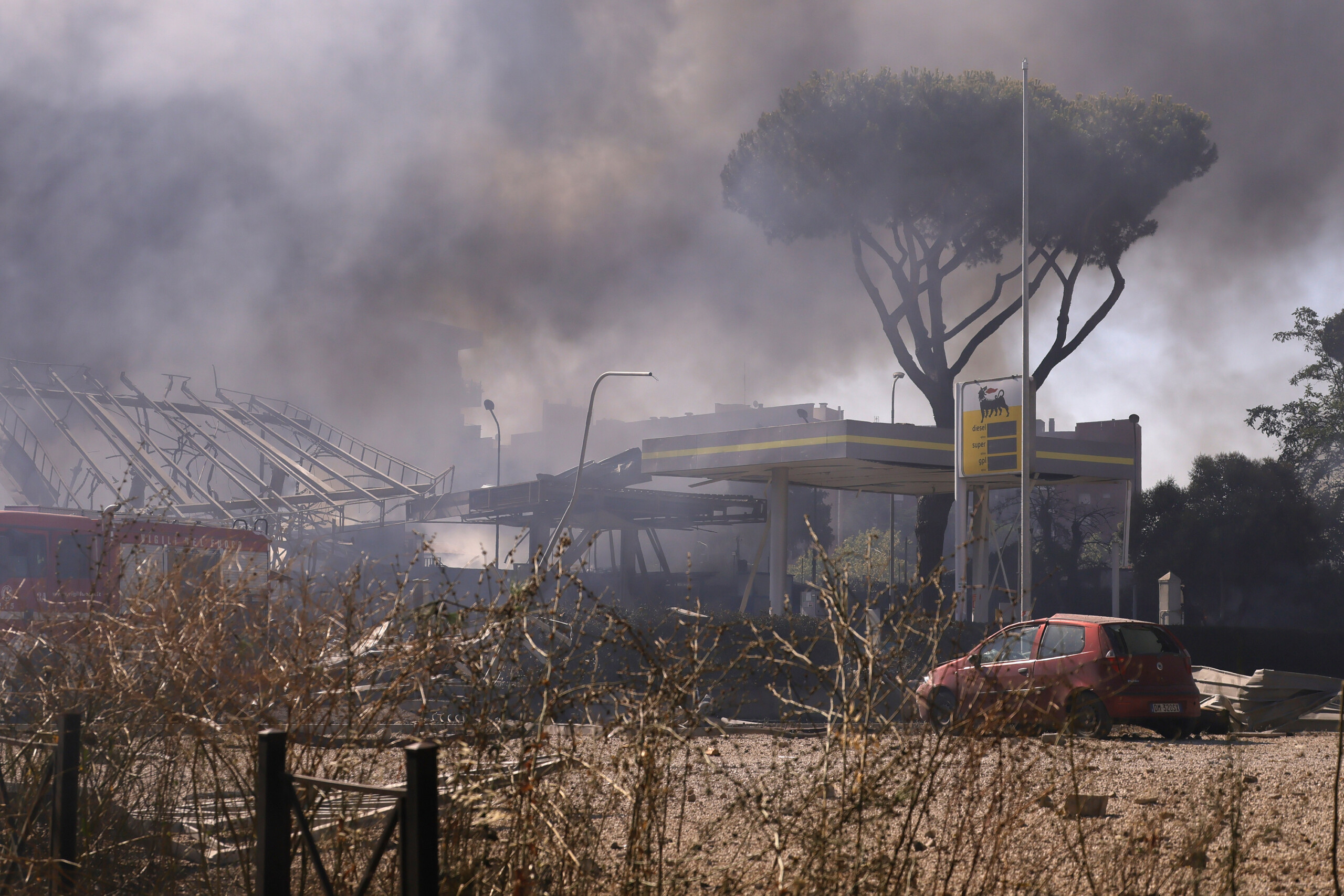 rome explosion dun camion citerne de gaz dans le quartier de prenestino plus de 20 blesses scaled