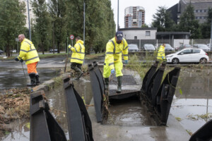 intemperies le seveso deborde en brianza 15 personnes evacuees a lentate