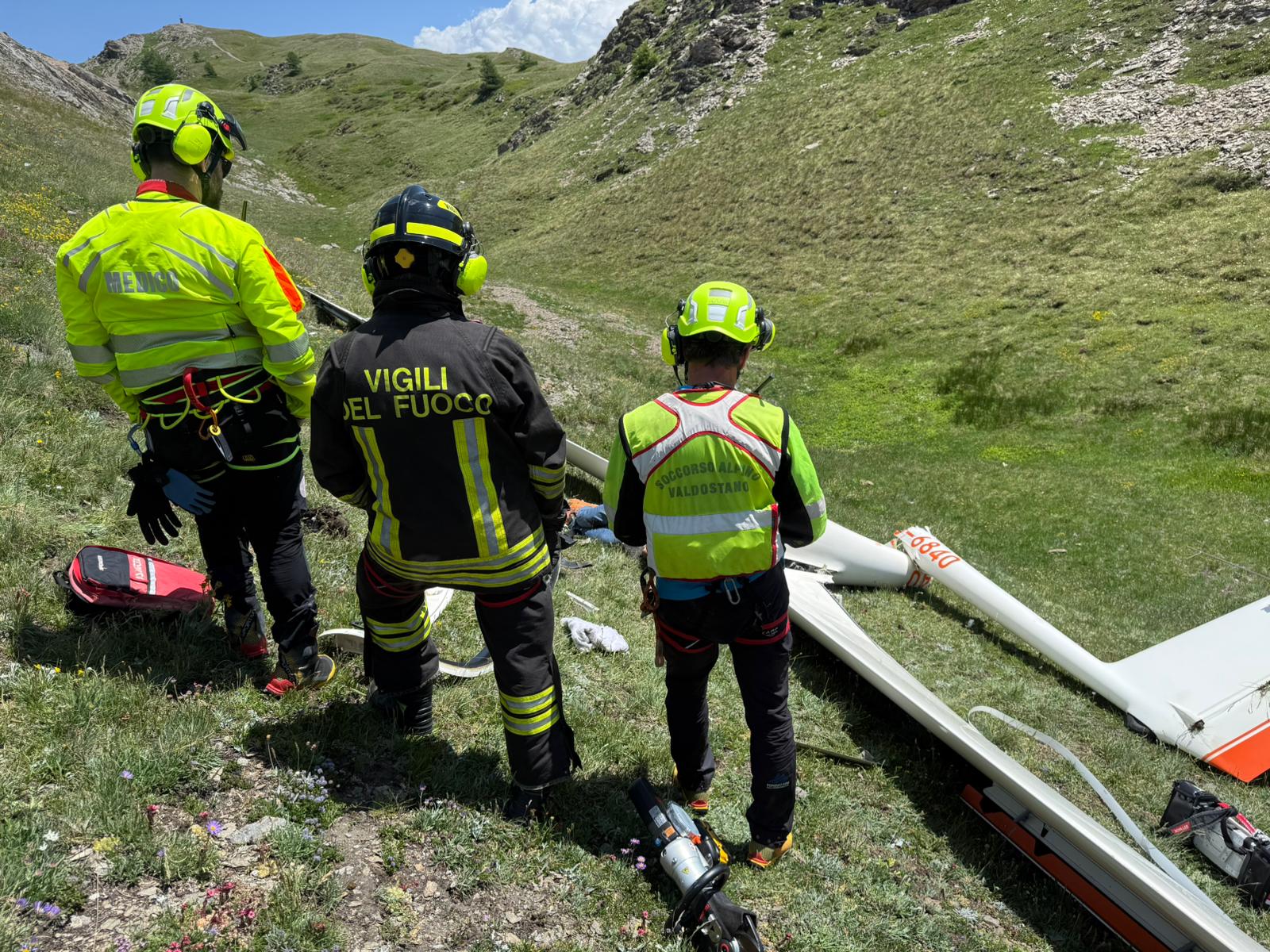 vallee daoste un planeur secrase a vetan le pilote decede