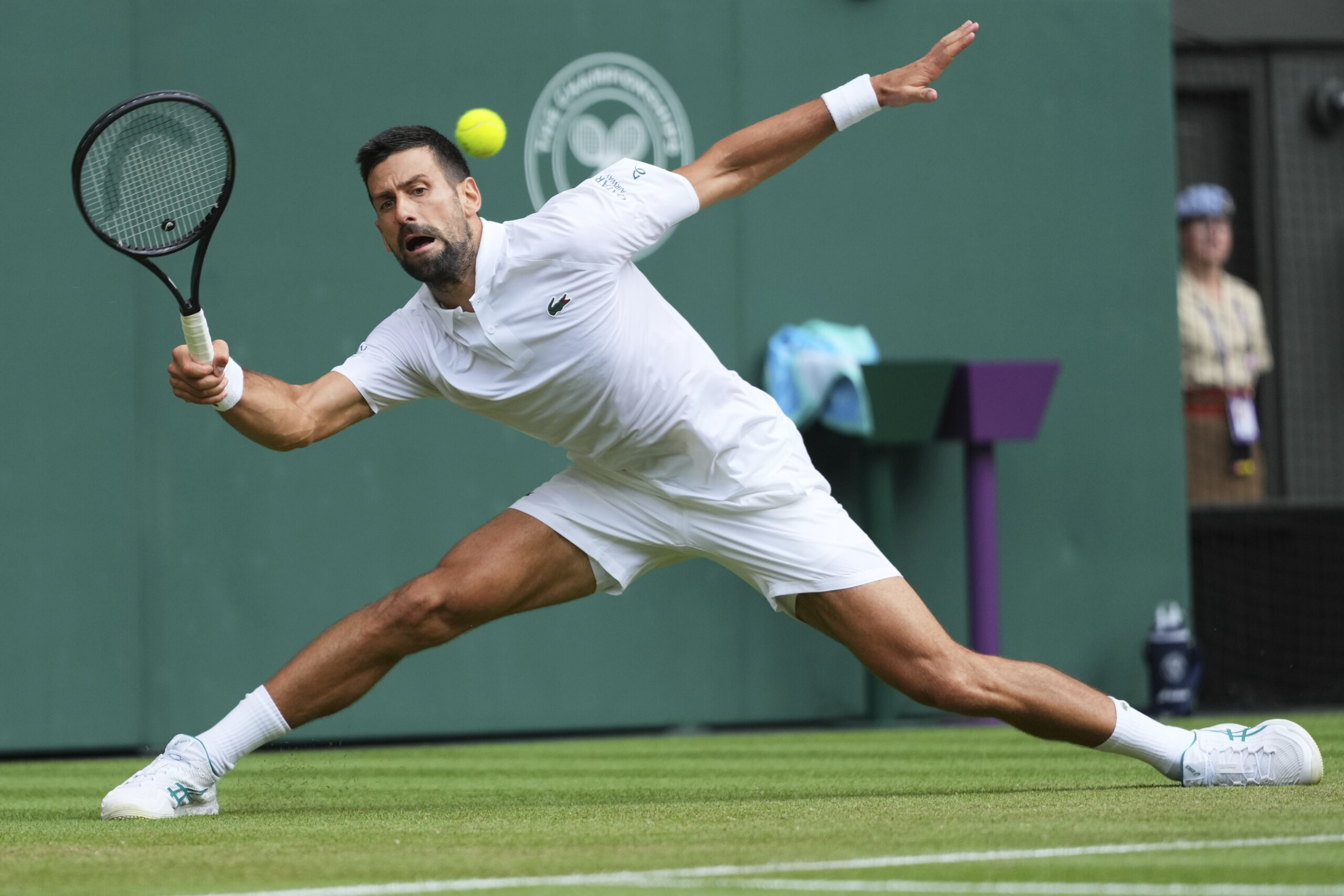 wimbledon djokovic bat kecmanovic et signe sa 100e victoire dans le tournoi scaled