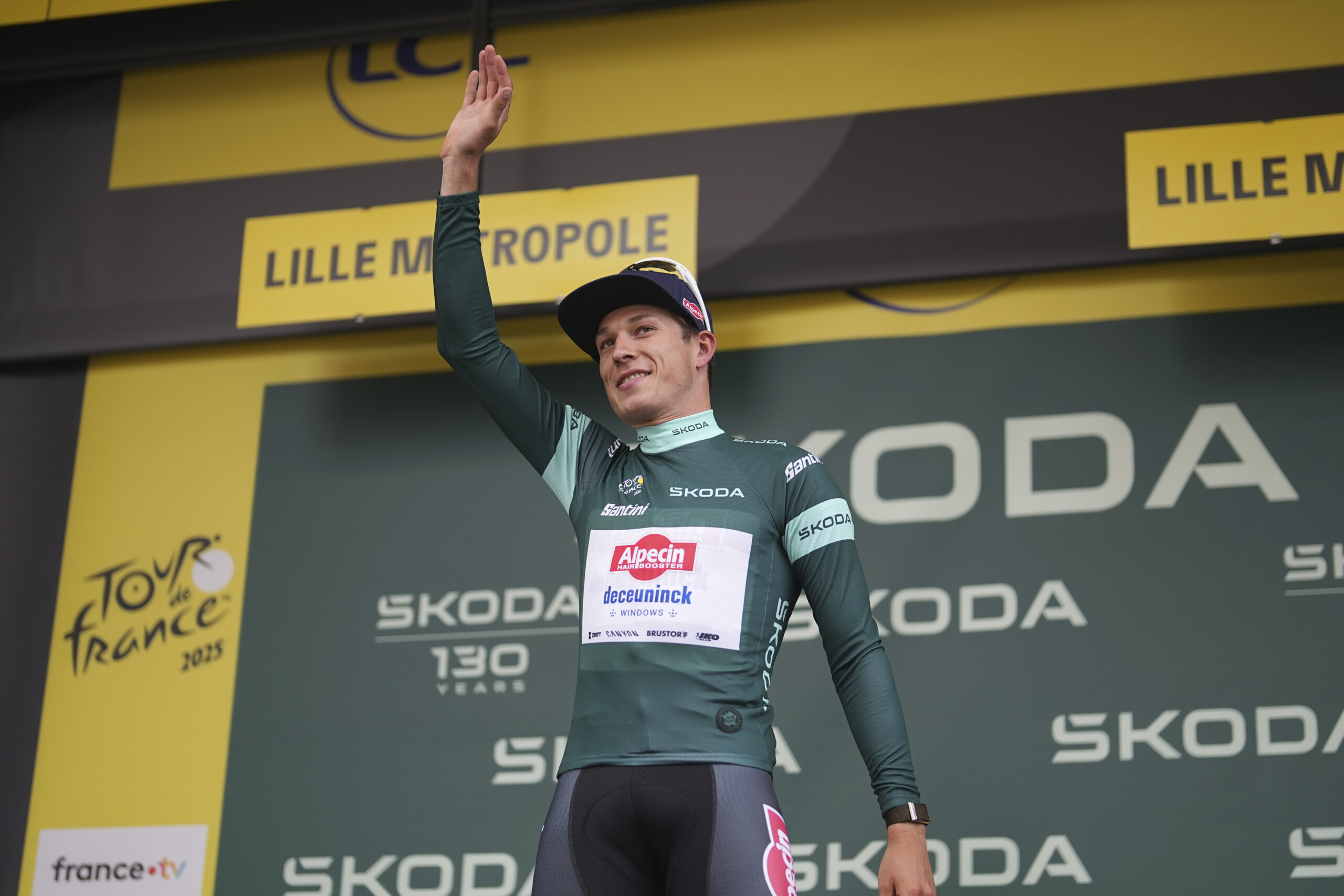 tour de france chute et abandon pour jasper philipsen scaled