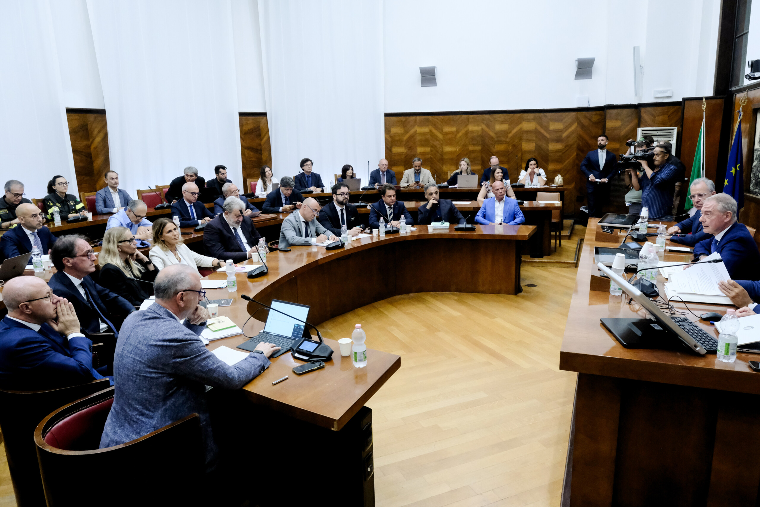 ex ilva fim fiom uilm chigi nous convoquent 14 7 sur les garanties demploi scaled