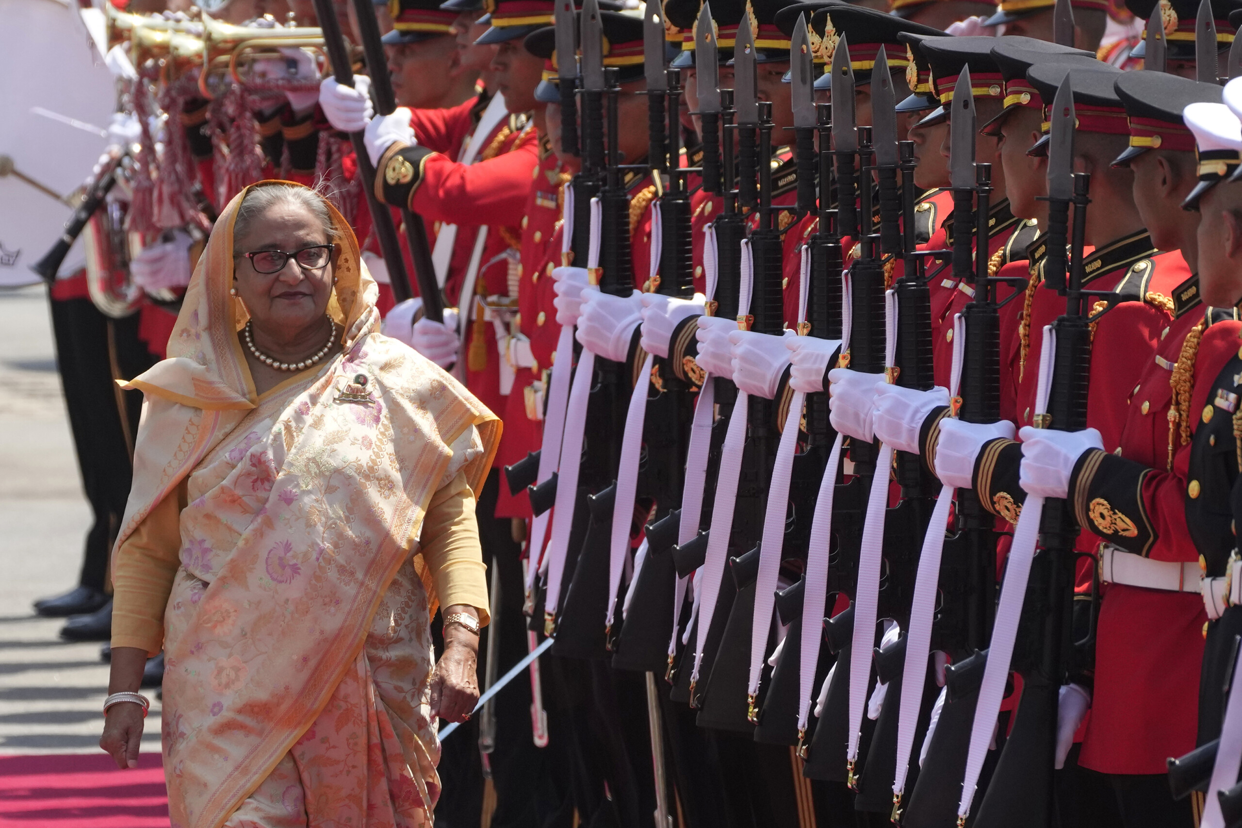 bangladesh lancienne premiere ministre hasina inculpee pour le meurtre de manifestants scaled