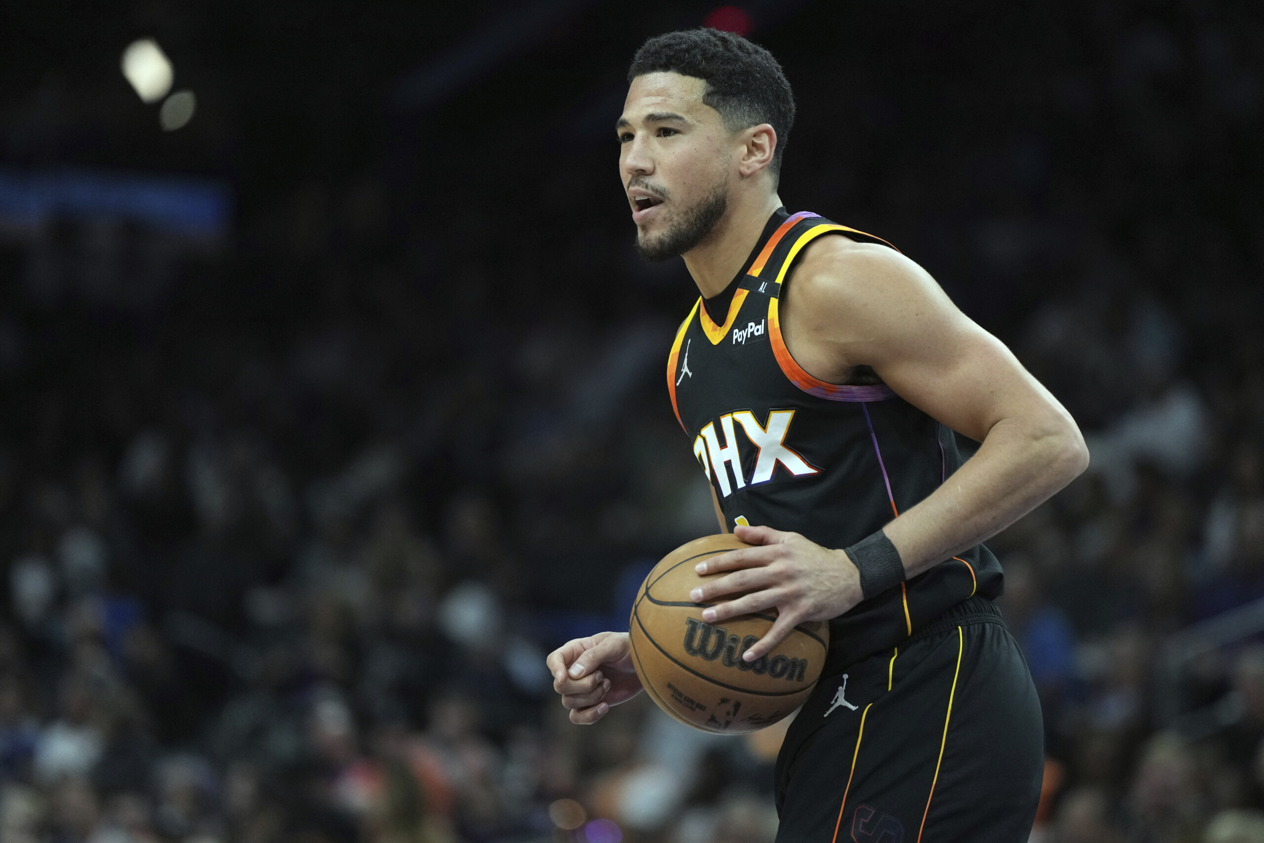 basket nba devin booker prolonge son contrat avec les phoenix suns pour deux ans supplementaires scaled