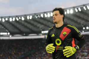football rome renouvellement officiel de svilar jusquen 2030