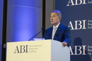 pib banque ditalie 06 en 2025 au deuxieme trimestre lincertitude ralentit la croissance
