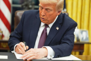 ukraine trump des armes americaines a kiev via lotan qui paiera 100