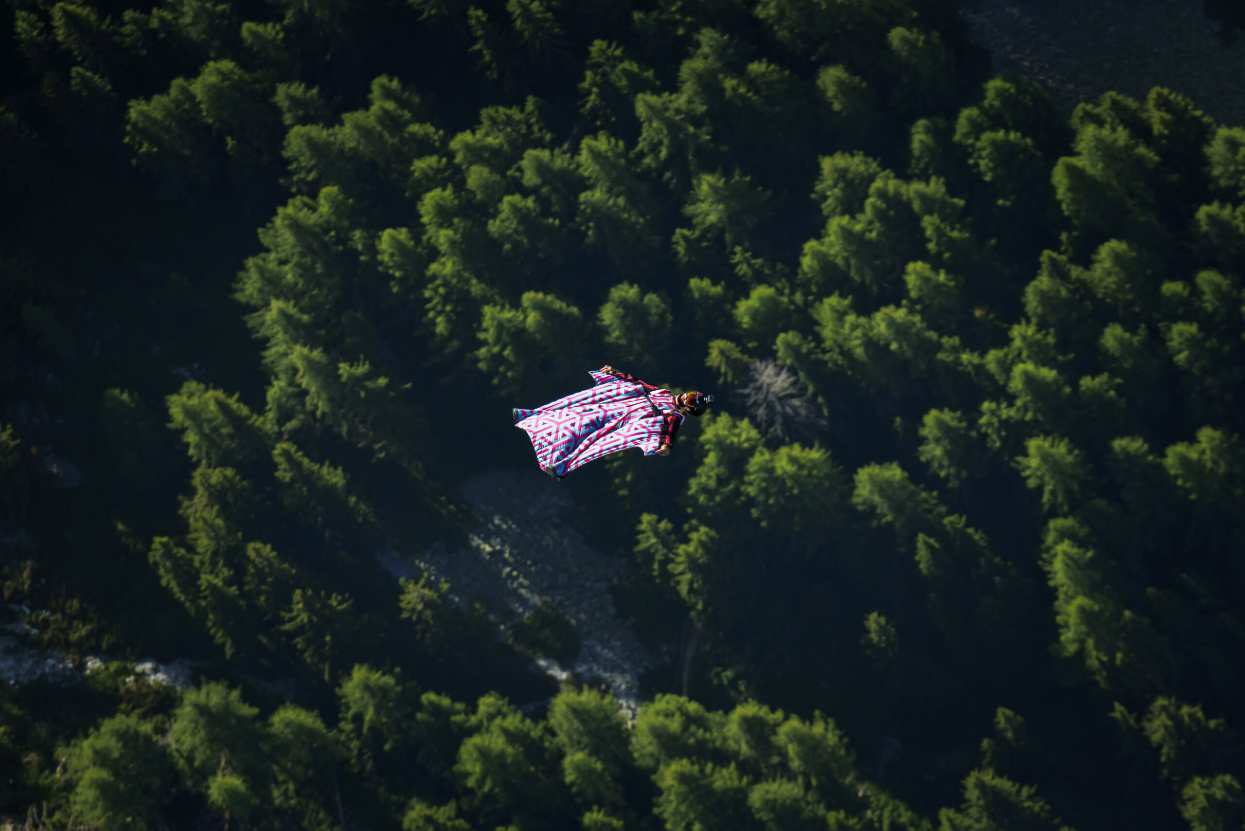 montagne un base jumper australien meurt en sautant du sommet du sass pordoi scaled