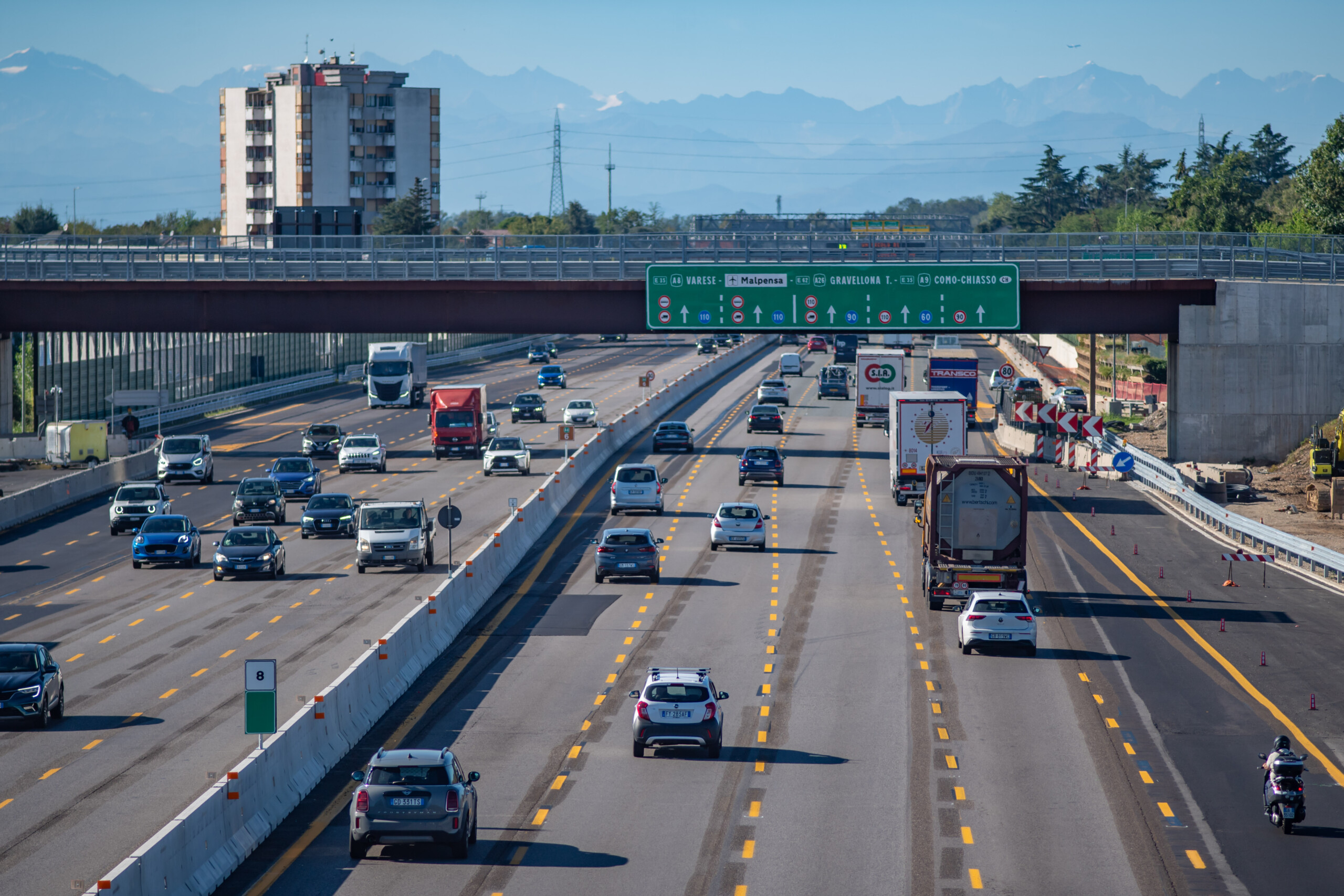 vacances autoroutes 38 millions ditaliens en deplacement pendant les trois week ends de lexode scaled