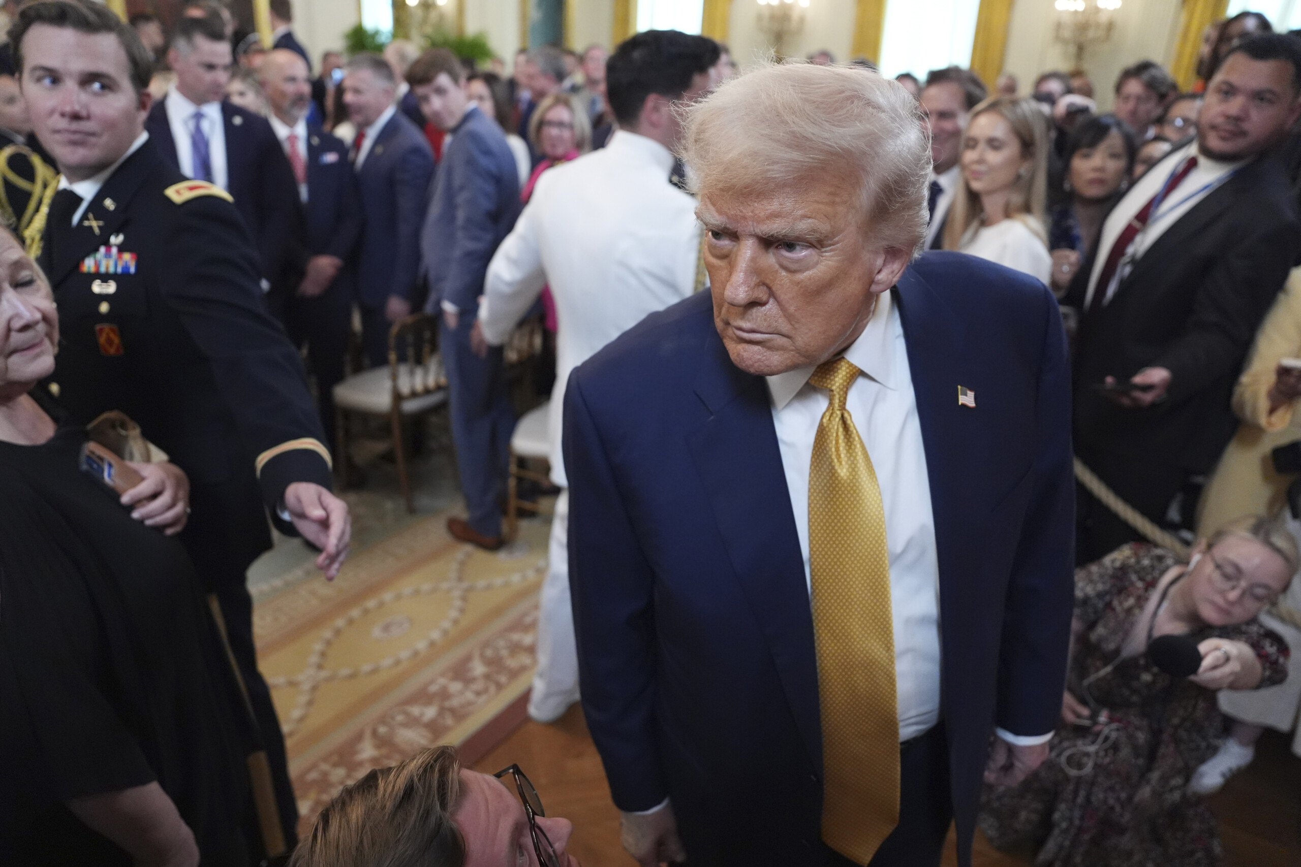 etats unis trump annonce une plainte contre le wsj pour un article sur une lettre adressee a epstein scaled