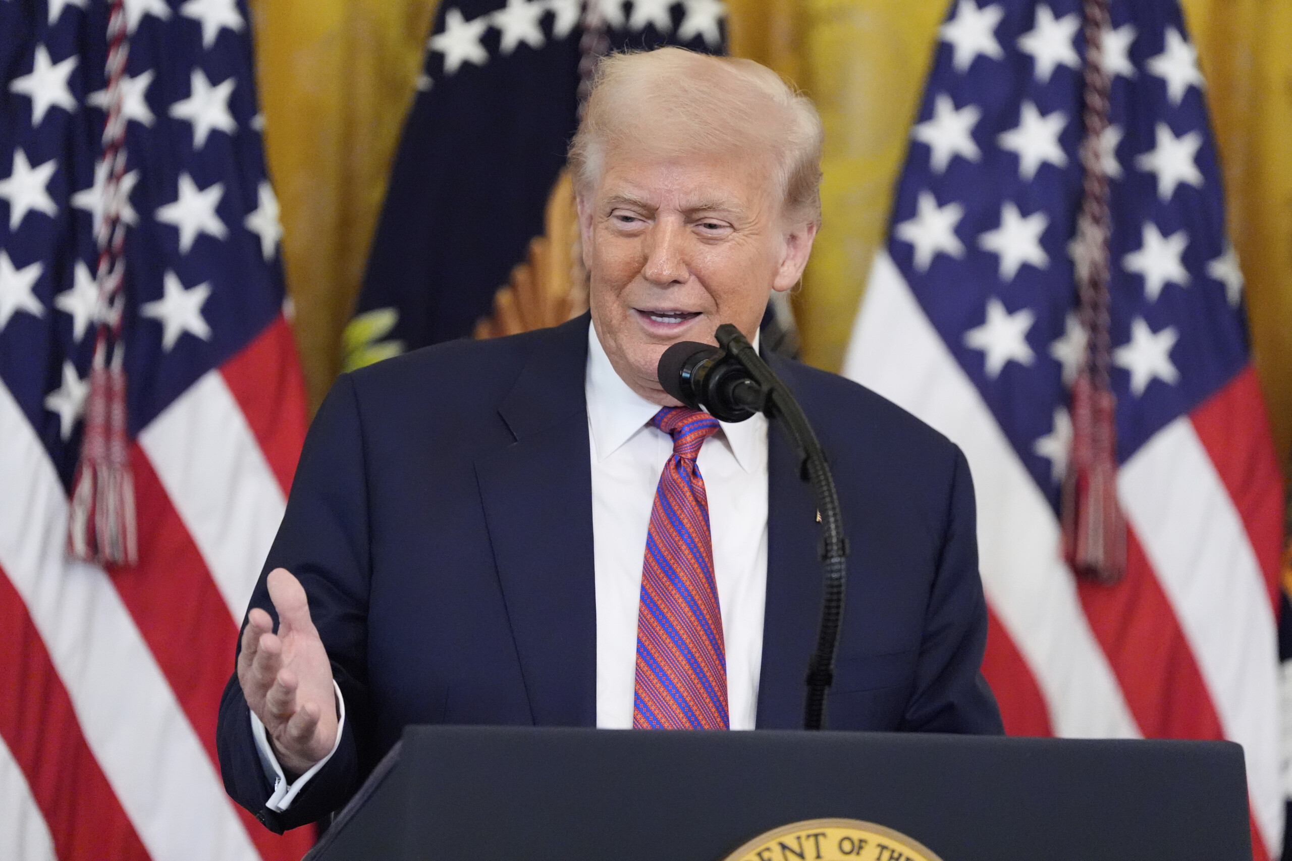 affaire epstein trump reclame 10 milliards de dollars de dommages et interets au wsj et a murdoch scaled