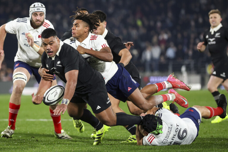 rugby la nouvelle zelande remporte egalement le troisieme et dernier test match contre la france 29 19