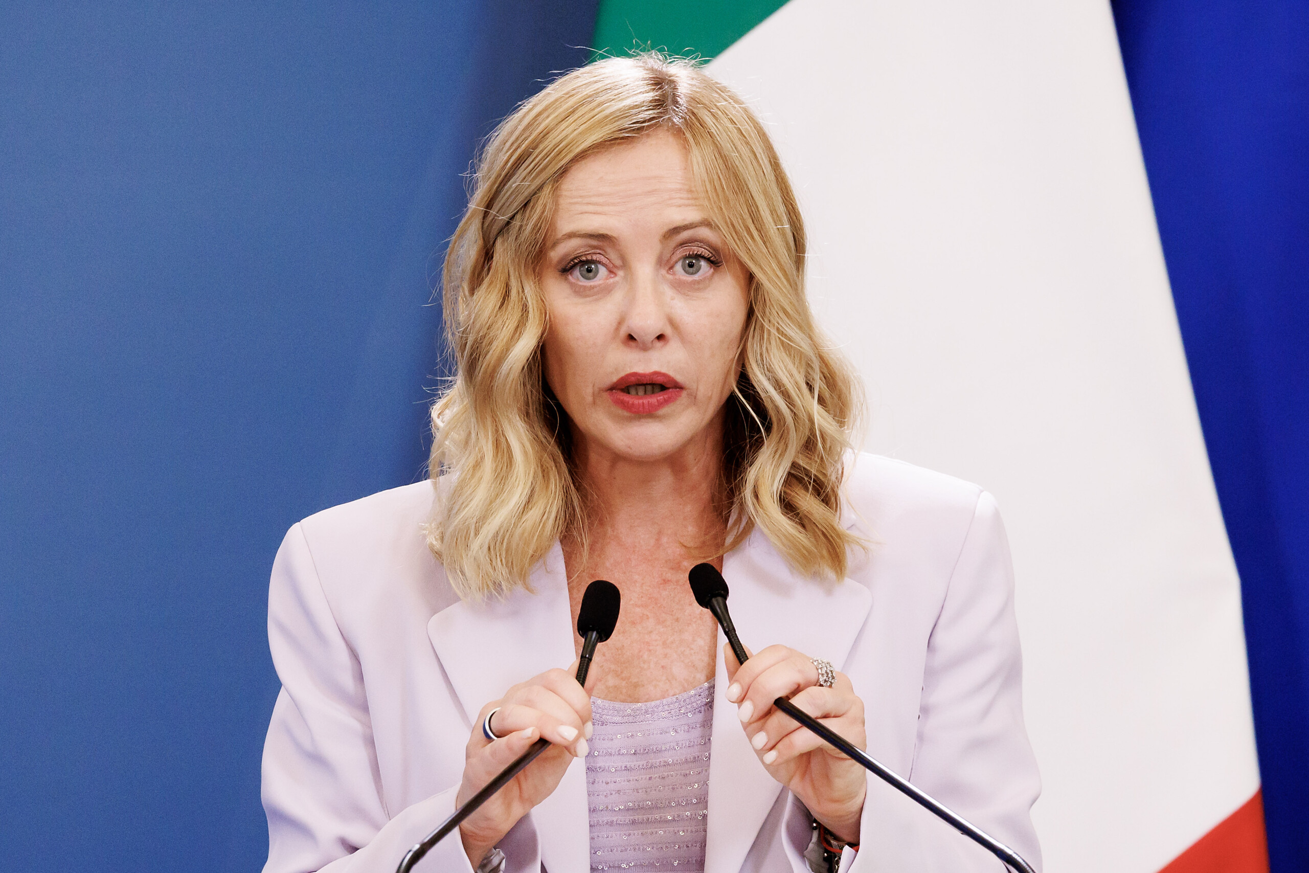 projet de loi sur le feminicide meloni un fleau intolerable merci aux partis pour leur accord unanime scaled