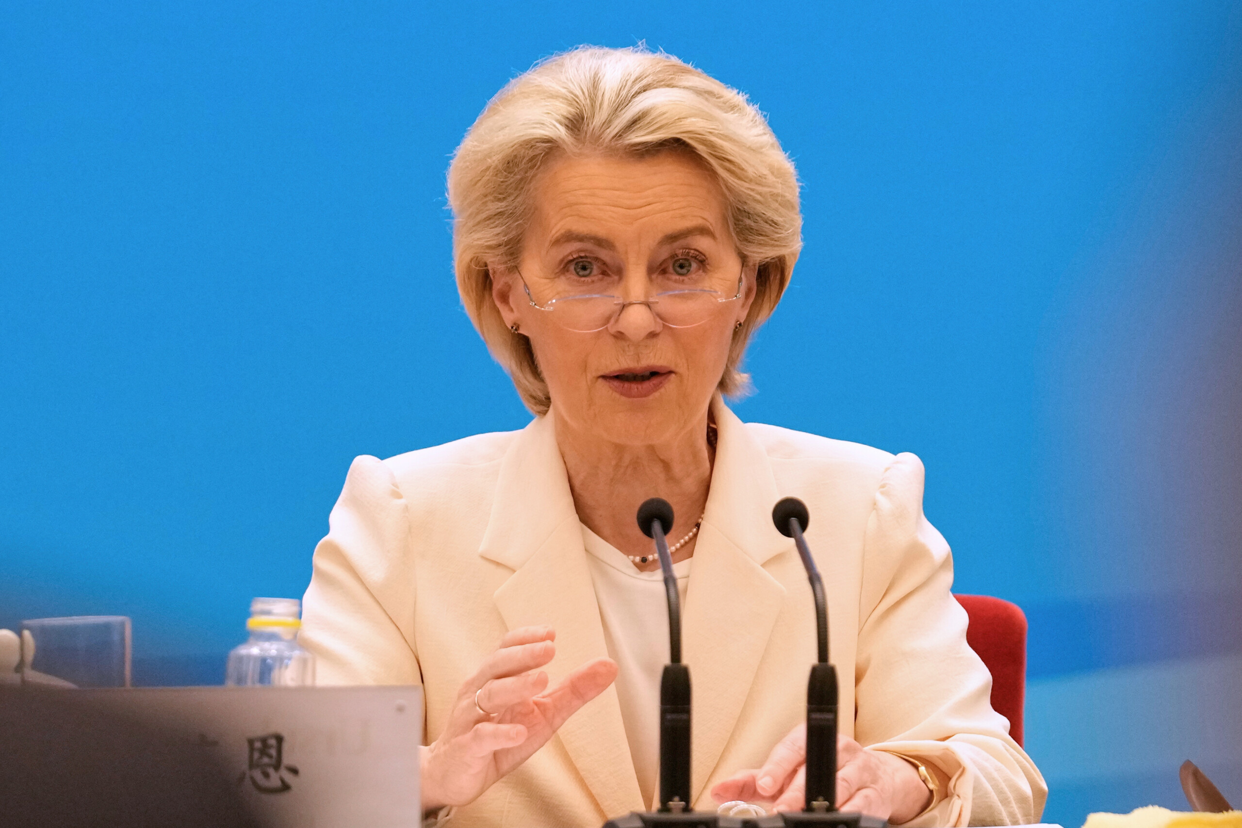 droits de douane von der leyen nous voulons un accord mais tous les instruments sont sur la table scaled