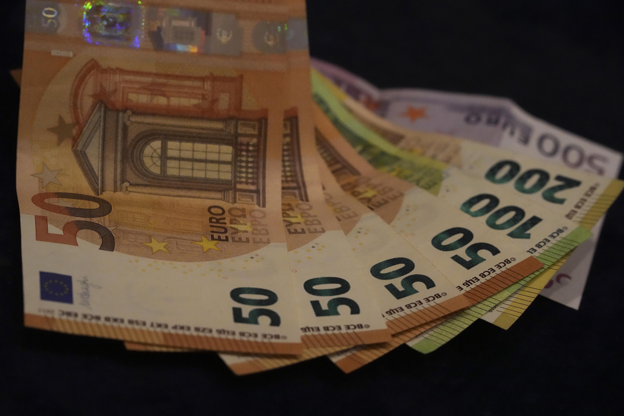 travail avs propose la loi debloque salaires ajustement automatique a linflation scaled